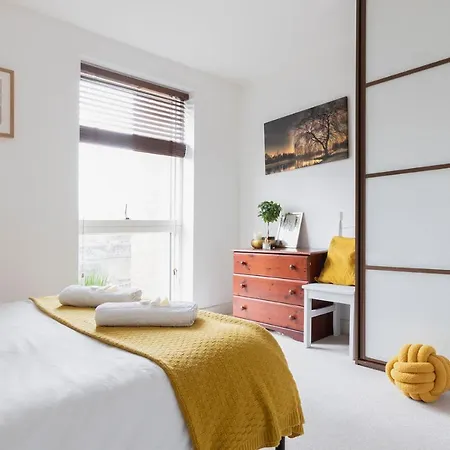 Spacious 2 Bed Apartment In Central Location London Exterior photo