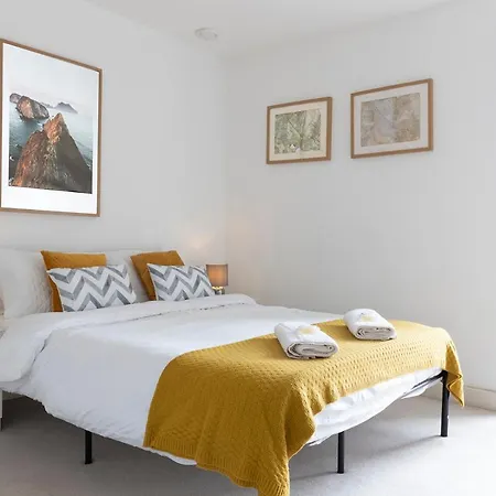 Spacious 2 Bed Apartment In Central Location London Exterior photo