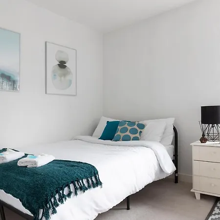 Spacious 2 Bed Apartment In Central Location London Exterior photo